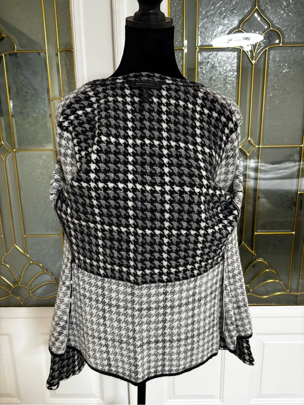BCBGMaxAzria chic houndstooth